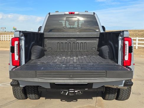 Used 2026 Ford F450 Platinum w/ Platinum Plus Package image 13