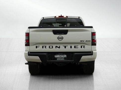 Used 2022 Nissan Frontier SV image 5