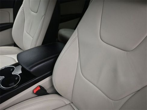 Used 2017 Ford Edge Titanium w/ Technology Package image 18
