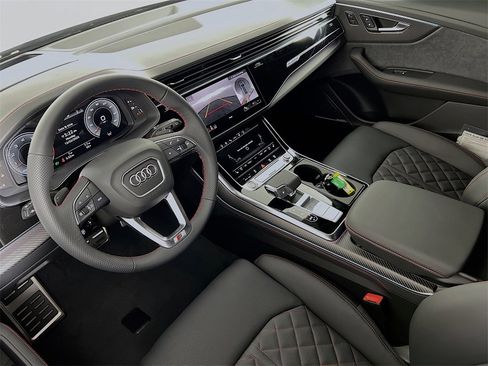 New 2026 Audi Q8 Prestige image 9