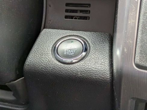 Used 2019 Ford Expedition Platinum RWD image 32