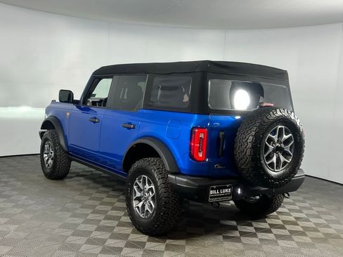 Used 2023 Ford Bronco Badlands image 5