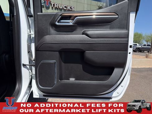 Used 2023 Chevrolet Silverado 1500 RST w/ Redline Edition AWD/4WD image 24