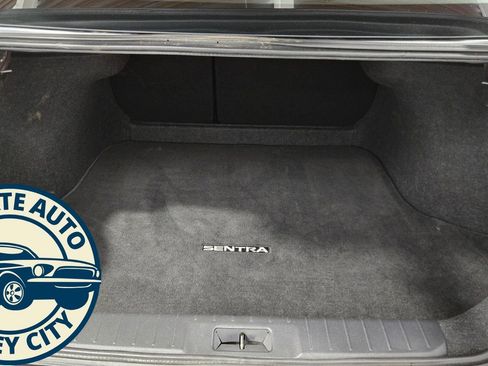 Used 2025 Nissan Sentra SV image 28