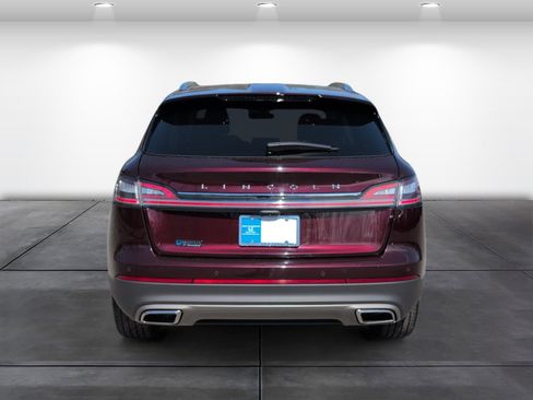 Used 2023 Lincoln Nautilus Reserve w/ Equipment Group 201A image 5