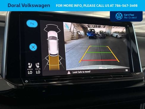 Used 2025 Volkswagen Atlas Cross Sport SE FWD image 19