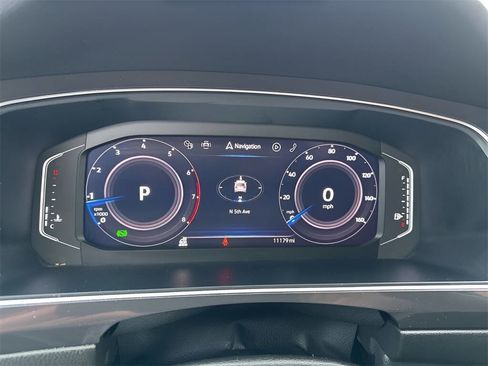 Used 2024 Volkswagen Tiguan SEL R-Line image 37