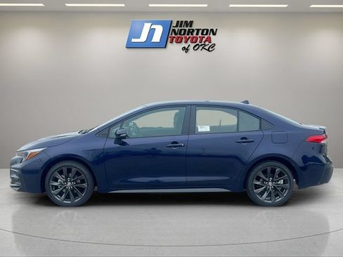 Used 2025 Toyota Corolla SE FWD image 8