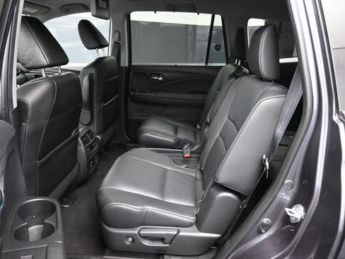 Certified 2022 Honda Pilot Touring image 23