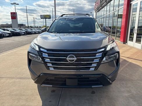 New 2026 Nissan Rogue Platinum w/ Platinum Premium Package image 3