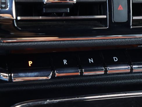 Used 2020 Lincoln Navigator Reserve w/ Luxury Package image 34