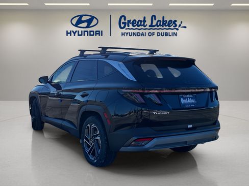 Certified 2025 Hyundai Tucson Limited FWD image 3