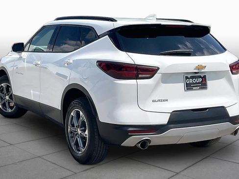 Used 2024 Chevrolet Blazer LT w/ Convenience Package FWD image 11