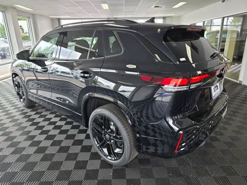 New 2026 Volkswagen Tiguan SE R-Line AWD/4WD image 5