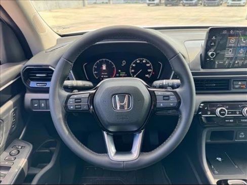 Certified 2025 Honda Pilot EX-L image 15