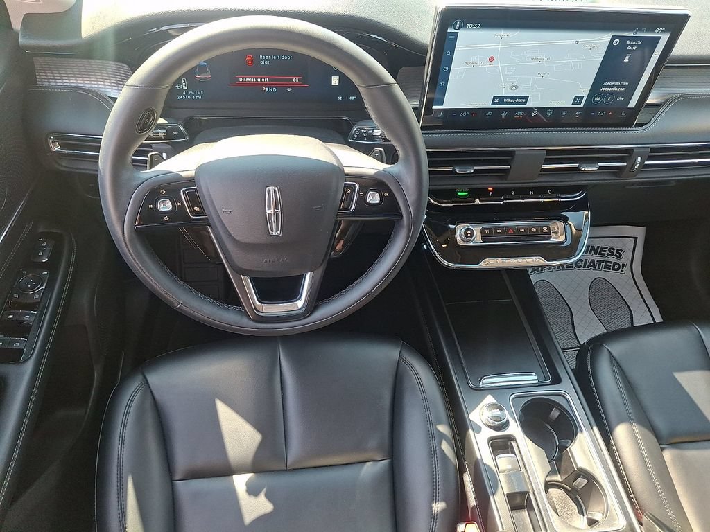 Certified 2023 Lincoln Corsair AWD image 11