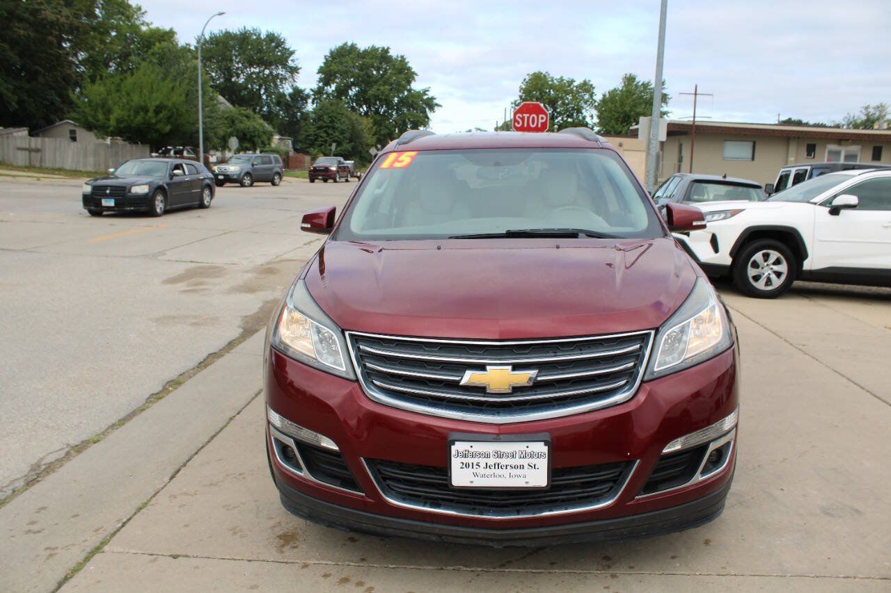 Used 2015 Chevrolet Traverse LT AWD/4WD image 3