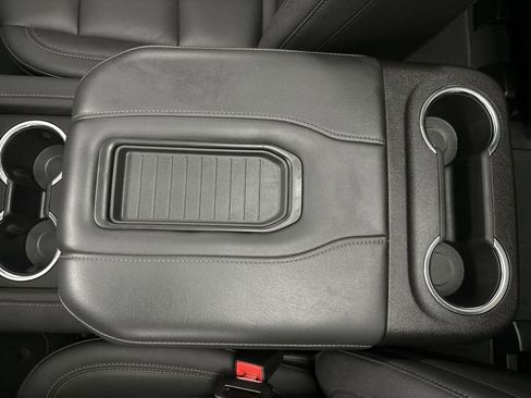 Used 2023 Chevrolet Tahoe Z71 w/ Luxury Package image 63