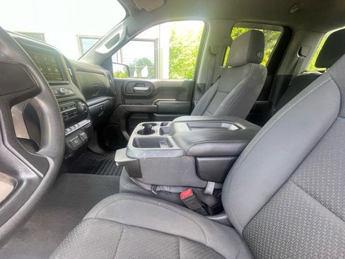 Used 2020 Chevrolet Silverado 1500 Custom Trail Boss w/ Custom Convenience Package AWD/4WD image 14