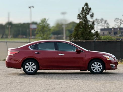 Used 2014 Nissan Altima 2.5 S FWD image 7