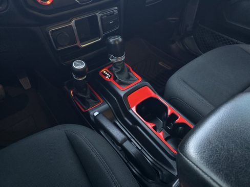 Used 2020 Jeep Wrangler Unlimited Sport image 18