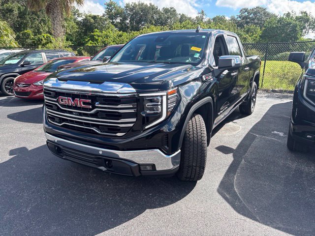 Used 2025 GMC Sierra 1500 SLT w/ SLT Premium Plus Package AWD/4WD image 1