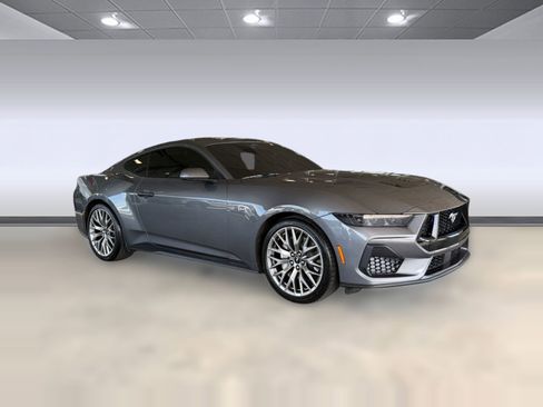 Used 2026 Ford Mustang GT Premium RWD image 7