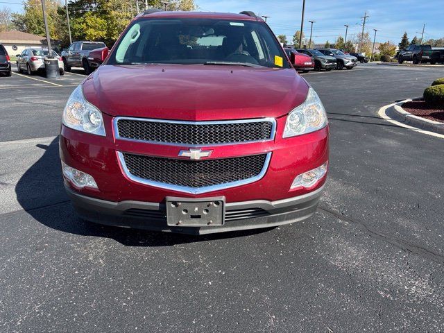Used 2011 Chevrolet Traverse LT w/ Personal Connectivity Package FWD image 2