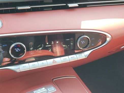 Used 2023 Genesis GV70 2.5T Sport Prestige w/ Sport Prestige Package image 28