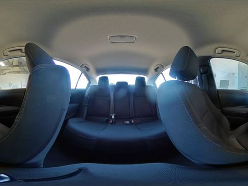 Used 2025 Toyota Corolla LE image 40