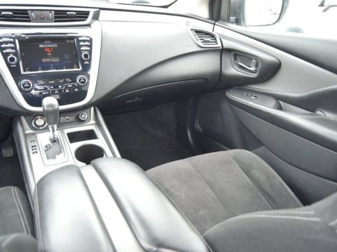 Used 2019 Nissan Murano S AWD/4WD image 31