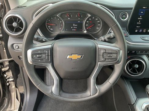 Used 2025 Chevrolet Blazer LT FWD image 15