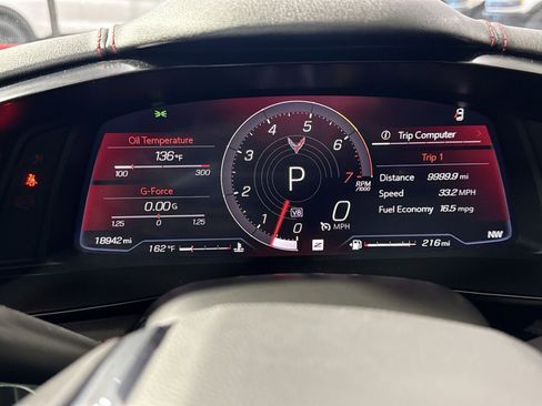 Used 2022 Chevrolet Corvette Stingray Convertible w/ Z51 Performance Package image 23