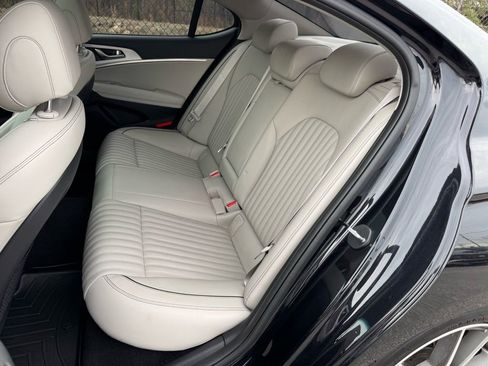 Used 2021 Genesis G70 3.3T image 22