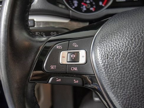 Used 2018 Volkswagen Passat 2.0T SE image 20