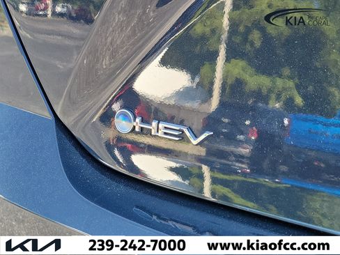 Used 2025 Toyota Camry XLE FWD image 11