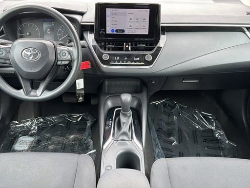 Used 2024 Toyota Corolla LE FWD image 35