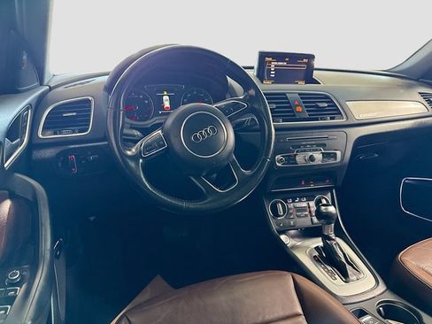 Used 2018 Audi Q3 2.0T Premium Plus w/ Premium Plus Package AWD/4WD image 25