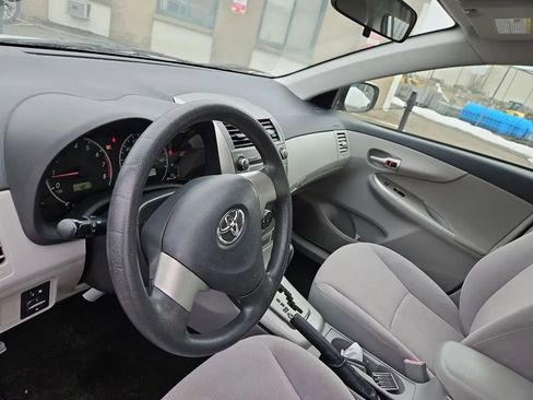 Used 2011 Toyota Corolla LE image 16