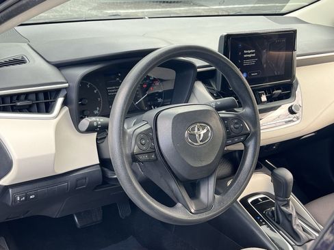 Used 2024 Toyota Corolla LE FWD image 15