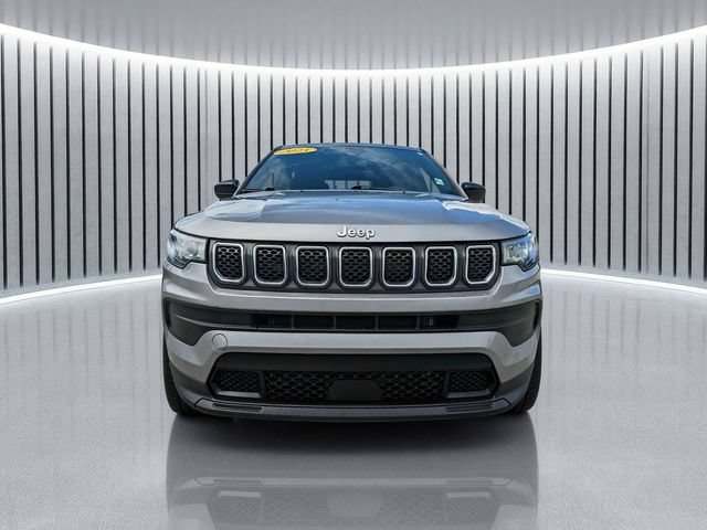 Used 2023 Jeep Compass Sport AWD/4WD image 9