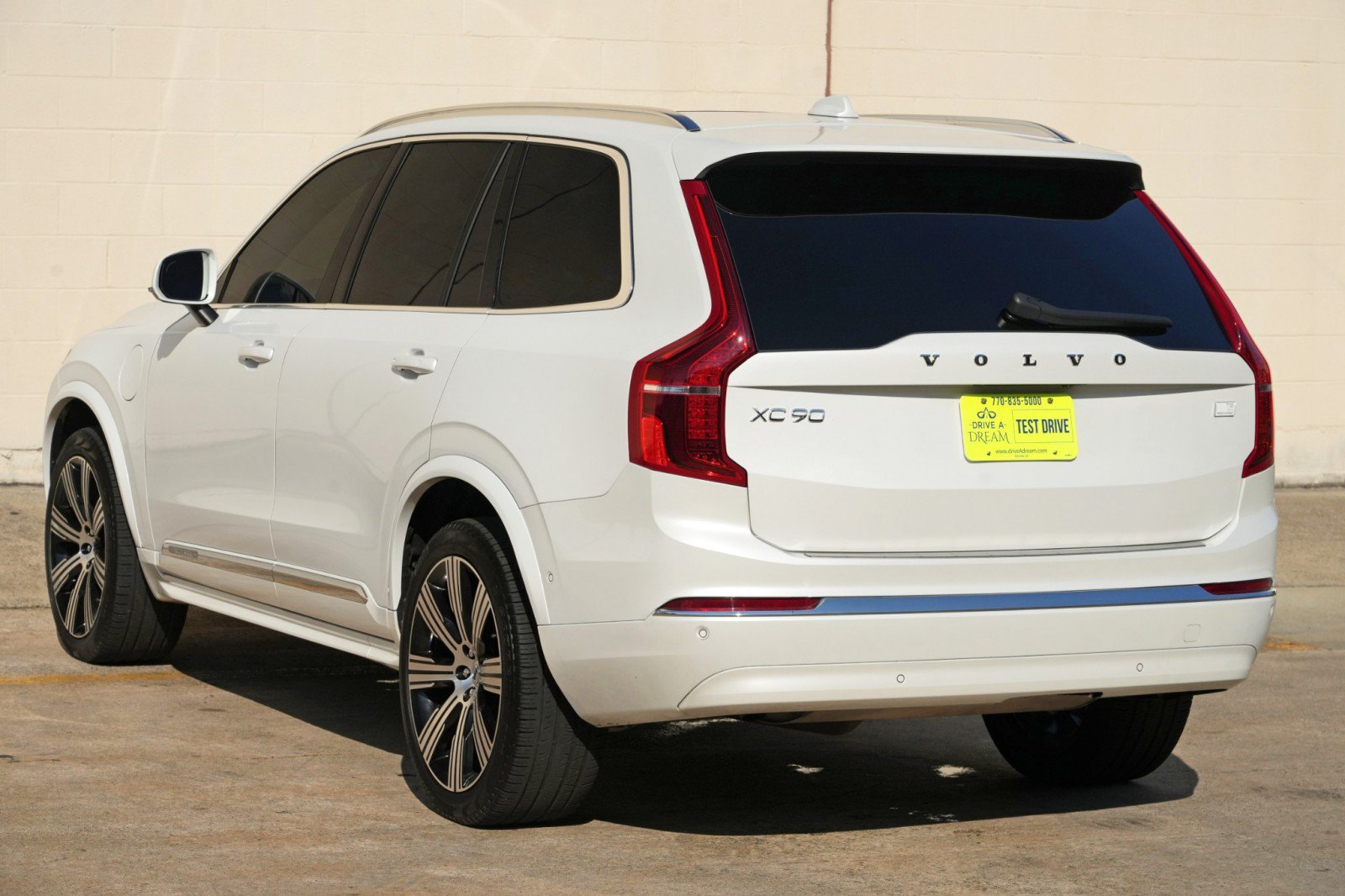 Used 2024 Volvo XC90 T8 Plus w/ Protection Package Premier AWD/4WD image 53