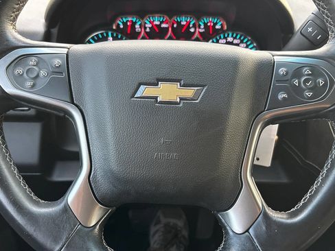 Used 2016 Chevrolet Suburban LT image 38