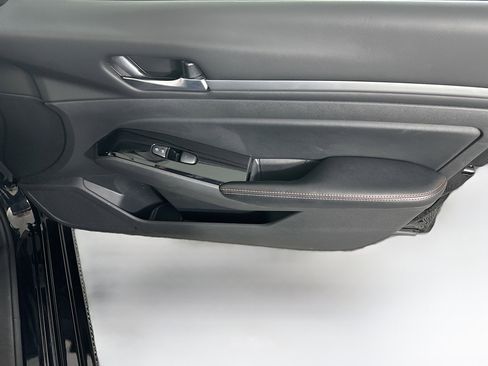 Used 2024 Nissan Altima 2.5 SR image 29