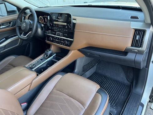 Certified 2023 Nissan Pathfinder Platinum w/ Cargo Package image 19