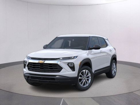 New 2026 Chevrolet TrailBlazer LS w/ LS Convenience Package FWD image 8