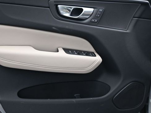 New 2026 Volvo XC60 B5 Plus w/ Protection Package Premier image 9