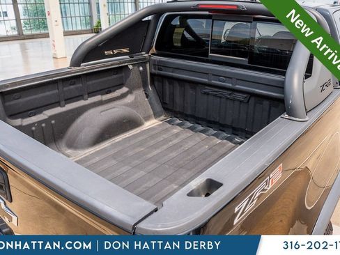 Used 2019 Chevrolet Colorado ZR2 w/ ZR2 Midnight Special Edition AWD/4WD image 25
