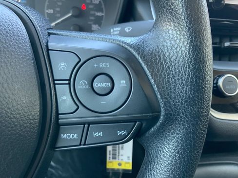 Used 2024 Toyota Corolla LE FWD image 22