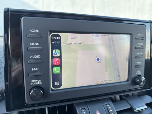 Used 2019 Toyota RAV4 XLE Premium image 13